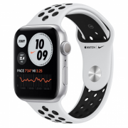 Apple Watch Nike S6 GPS, 44 mm srebrno aluminijasto ohišje s čisto platino/črno 