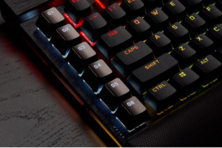 Corsair K100 RGB tipkovnica USB QWERTZ Nizozemski Črna PC