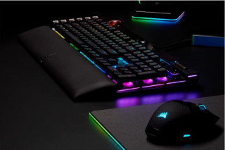 Corsair K100 RGB tipkovnica USB QWERTZ Nizozemski Črna PC