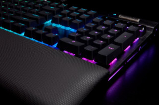 Corsair K100 RGB tipkovnica USB QWERTZ Nizozemski Črna PC